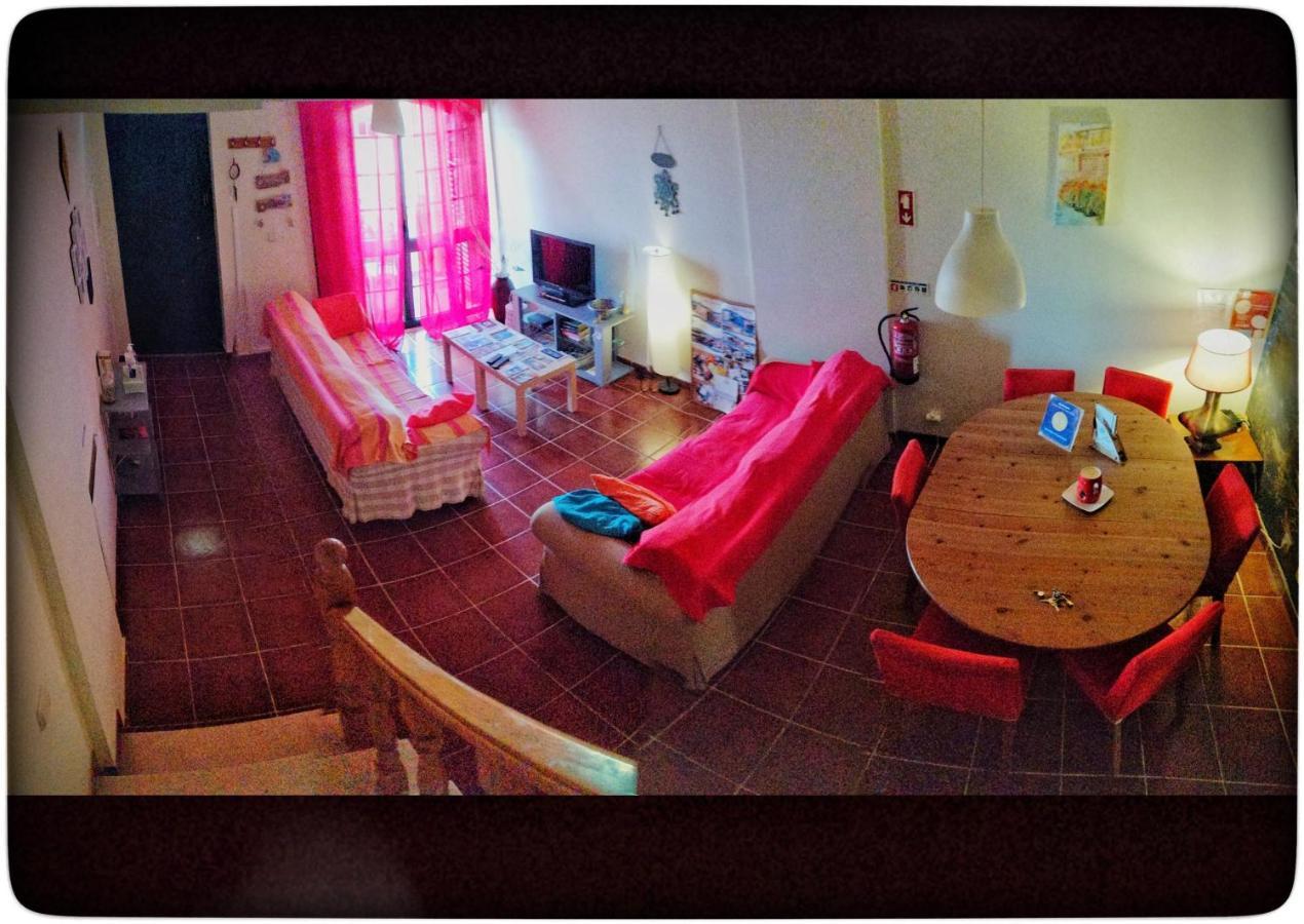 Supertubos Beach Hostel Atouguia Da Baleia Buitenkant foto