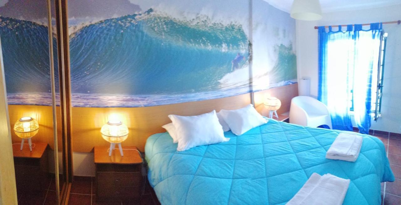 Supertubos Beach Hostel Atouguia Da Baleia Buitenkant foto