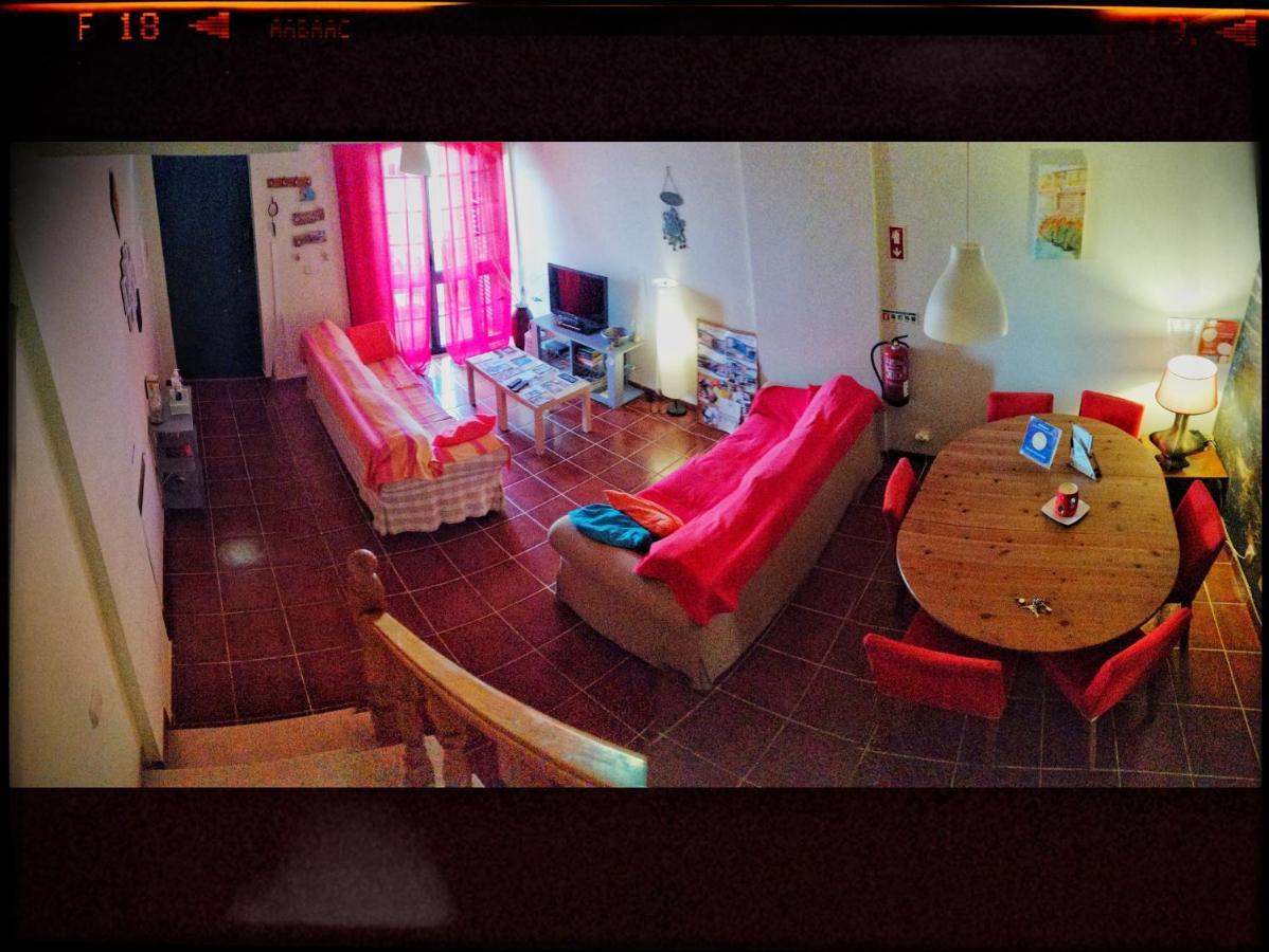 Supertubos Beach Hostel Atouguia Da Baleia Buitenkant foto