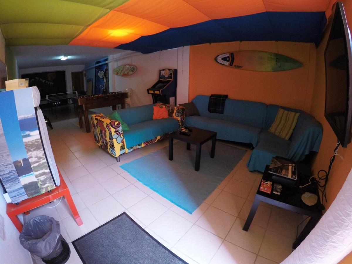 Supertubos Beach Hostel Atouguia Da Baleia Buitenkant foto