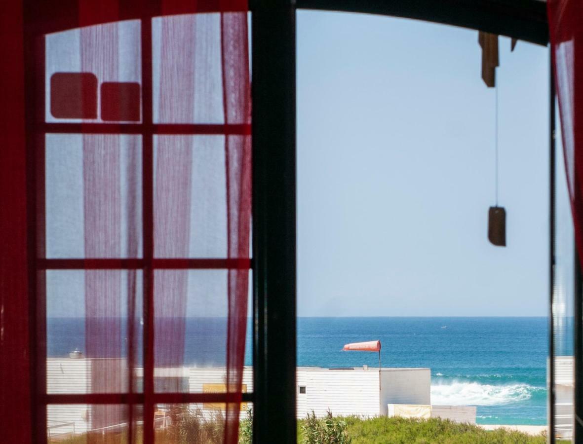 Supertubos Beach Hostel Atouguia Da Baleia Buitenkant foto
